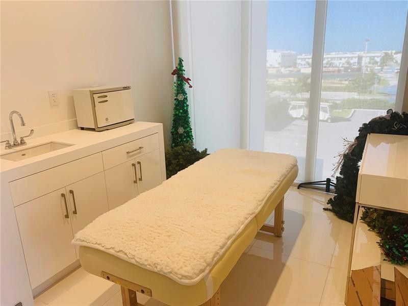 6326 NW 105th Place, Doral, FL 33178 Photo