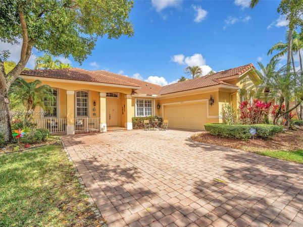 1435 Cardinal Way, Weston, FL 33327