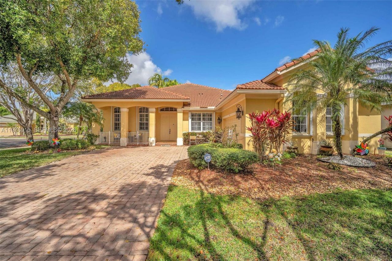 1435 Cardinal Way , Weston, FL 33327 Photo