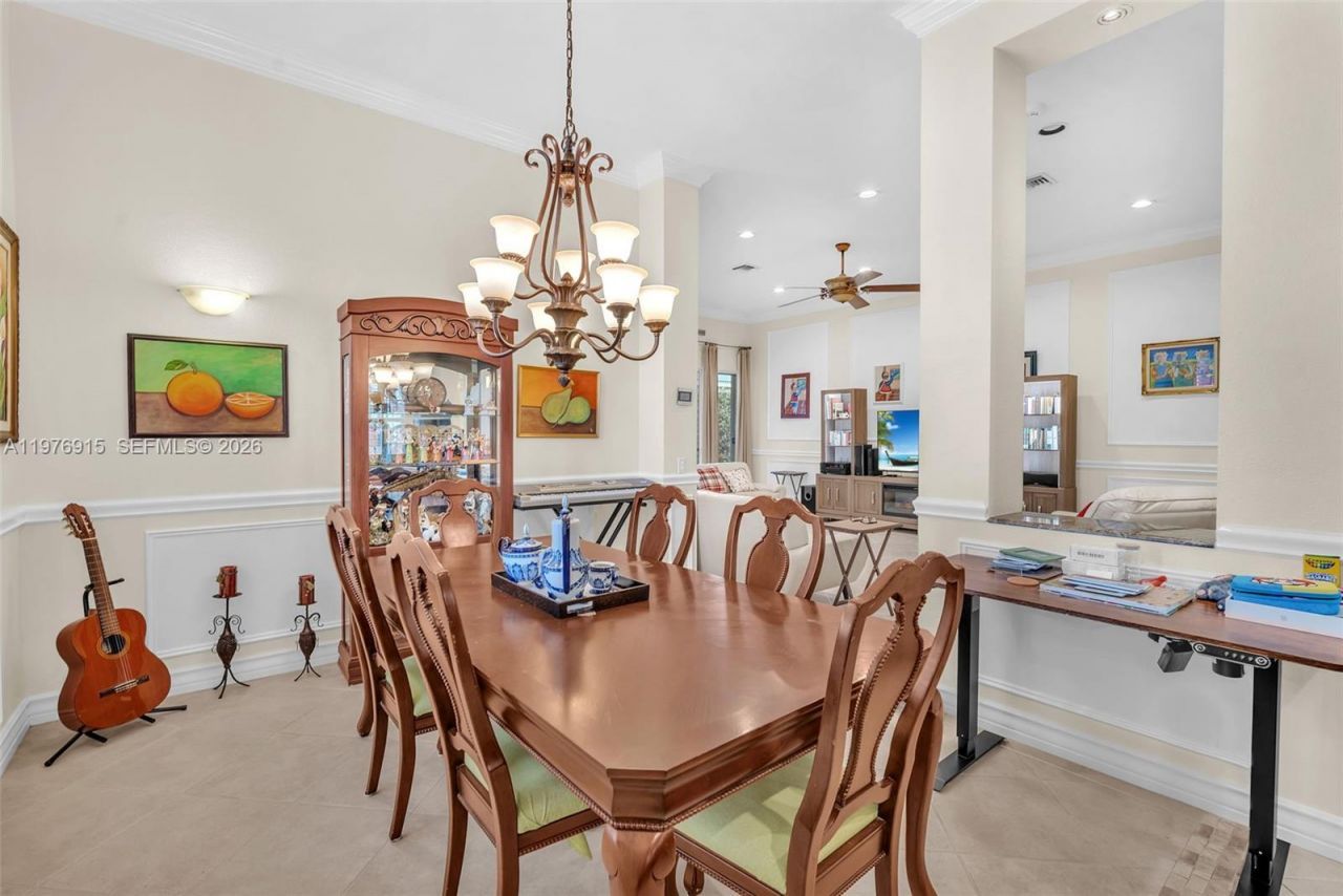 1435 Cardinal Way , Weston, FL 33327 Photo