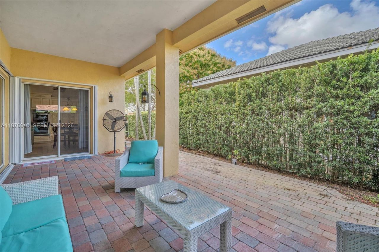 1435 Cardinal Way , Weston, FL 33327 Photo