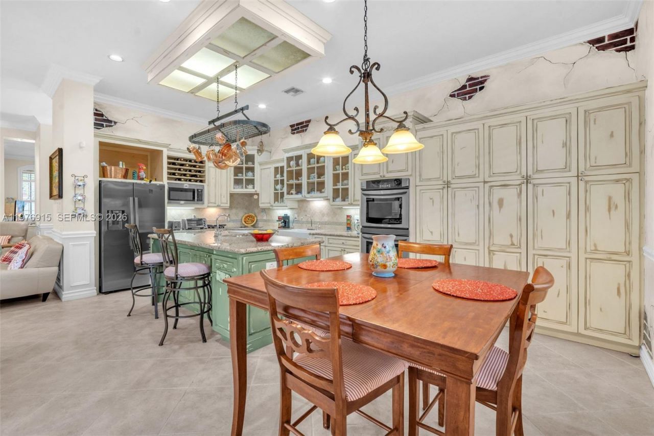 1435 Cardinal Way , Weston, FL 33327 Photo