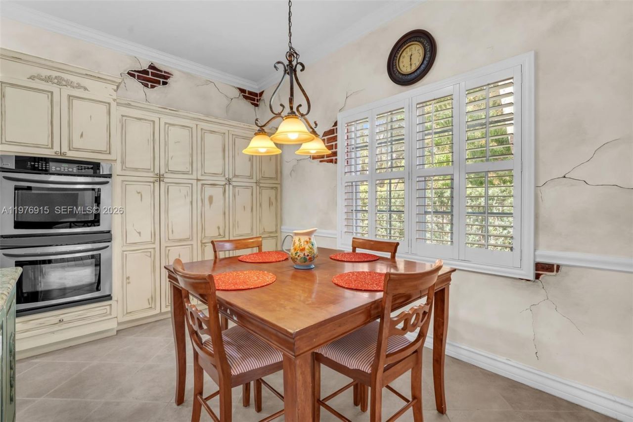 1435 Cardinal Way , Weston, FL 33327 Photo