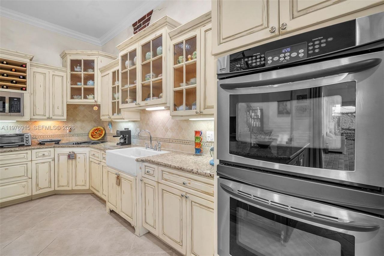 1435 Cardinal Way , Weston, FL 33327 Photo