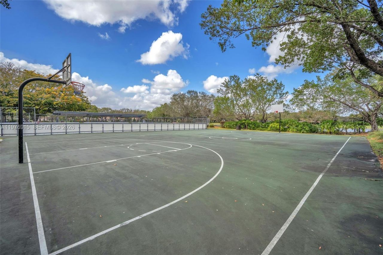 1435 Cardinal Way , Weston, FL 33327 Photo