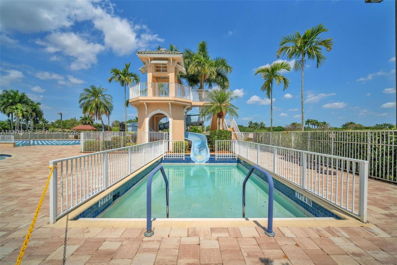 1435 Cardinal Way , Weston, FL 33327 Photo