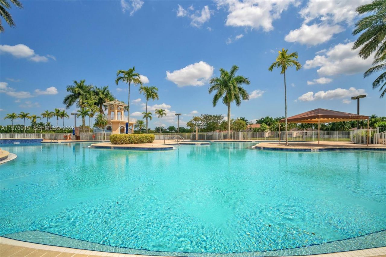 1435 Cardinal Way , Weston, FL 33327 Photo