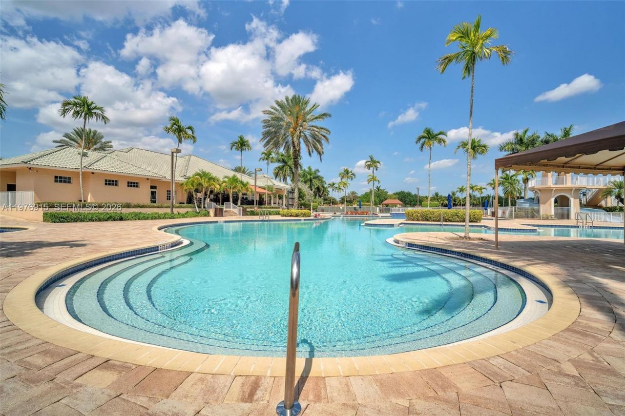 1435 Cardinal Way , Weston, FL 33327 Photo