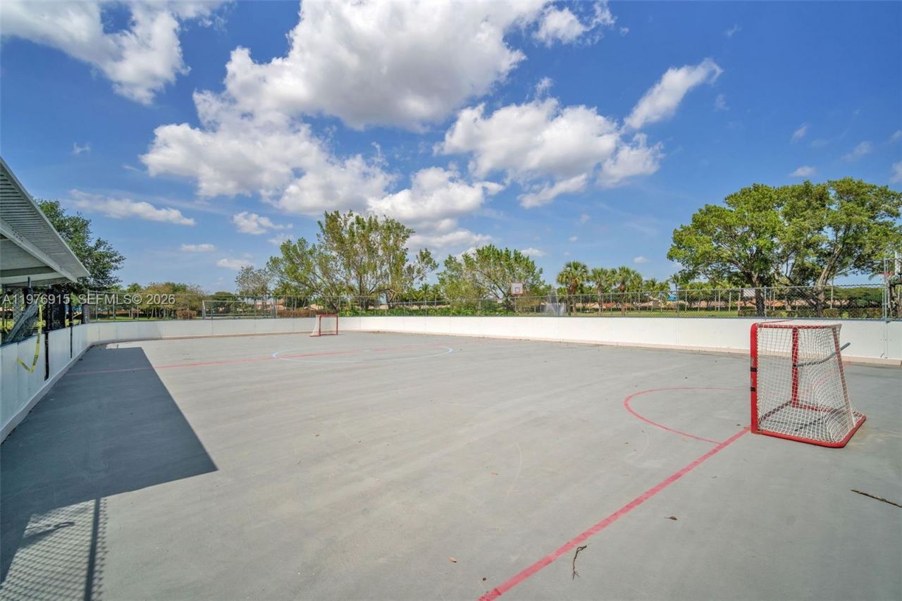 1435 Cardinal Way , Weston, FL 33327 Photo