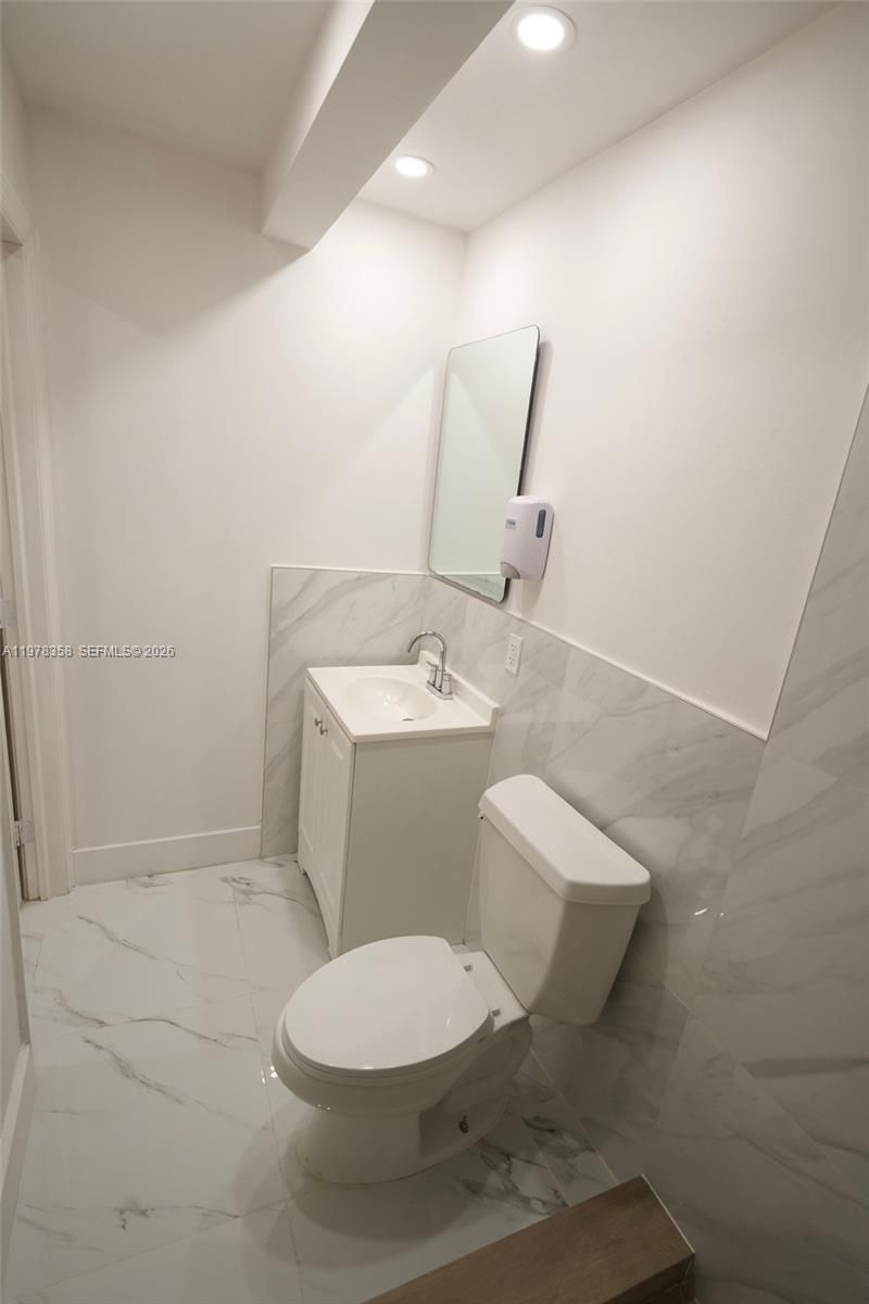 10381 SW 32nd St, Miami, FL 33165 Photo