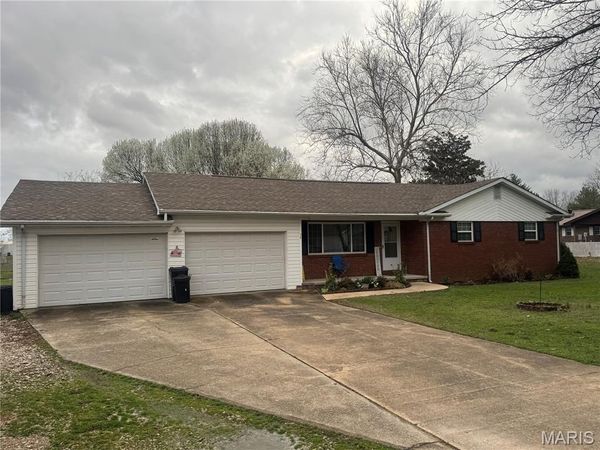 54 County Road 560 , Poplar Bluff, MO 63901