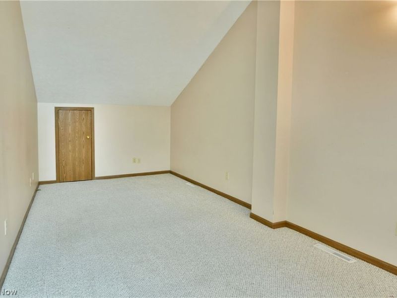 3406 Ivy Hill Circle, Unit B, Cortland, OH 44410 Photo 26
