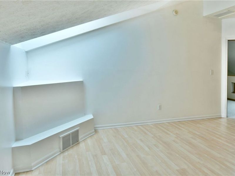 3406 Ivy Hill Circle, Unit B, Cortland, OH 44410 Photo 32