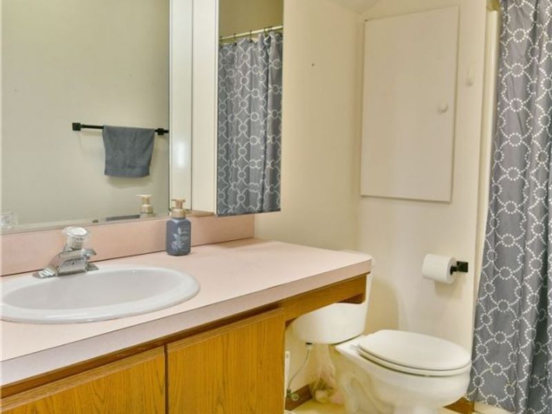 3406 Ivy Hill Circle, Unit B, Cortland, OH 44410 Photo 36