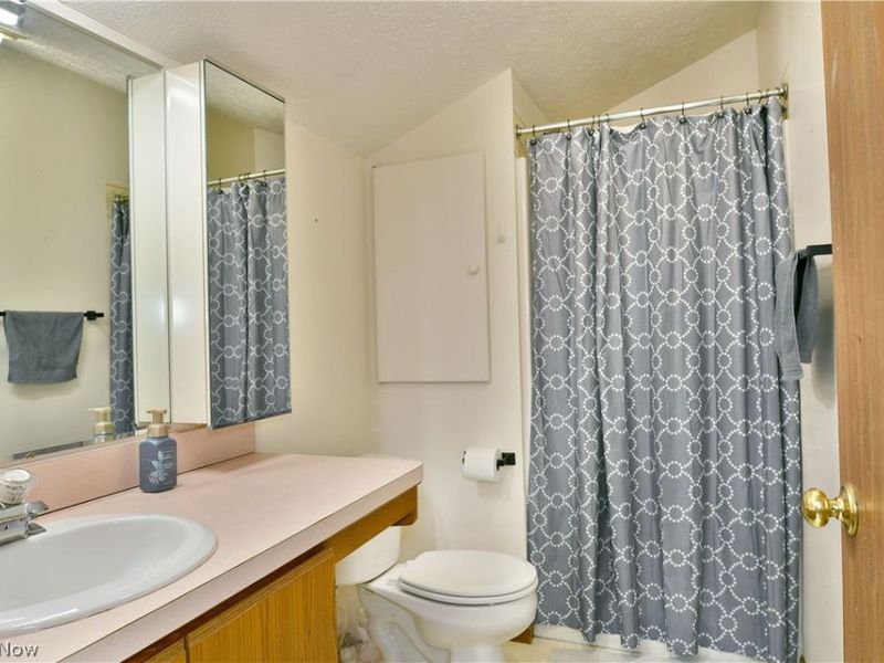 3406 Ivy Hill Circle, Unit B, Cortland, OH 44410 Photo 38