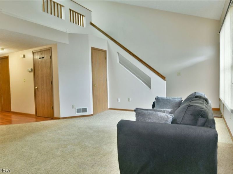 3406 Ivy Hill Circle, Unit B, Cortland, OH 44410 Photo 7