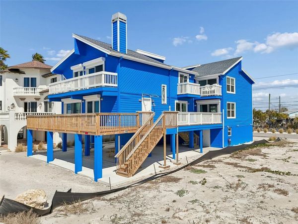 8432 W GULF BOULEVARD , TREASURE ISLAND, FL 33706