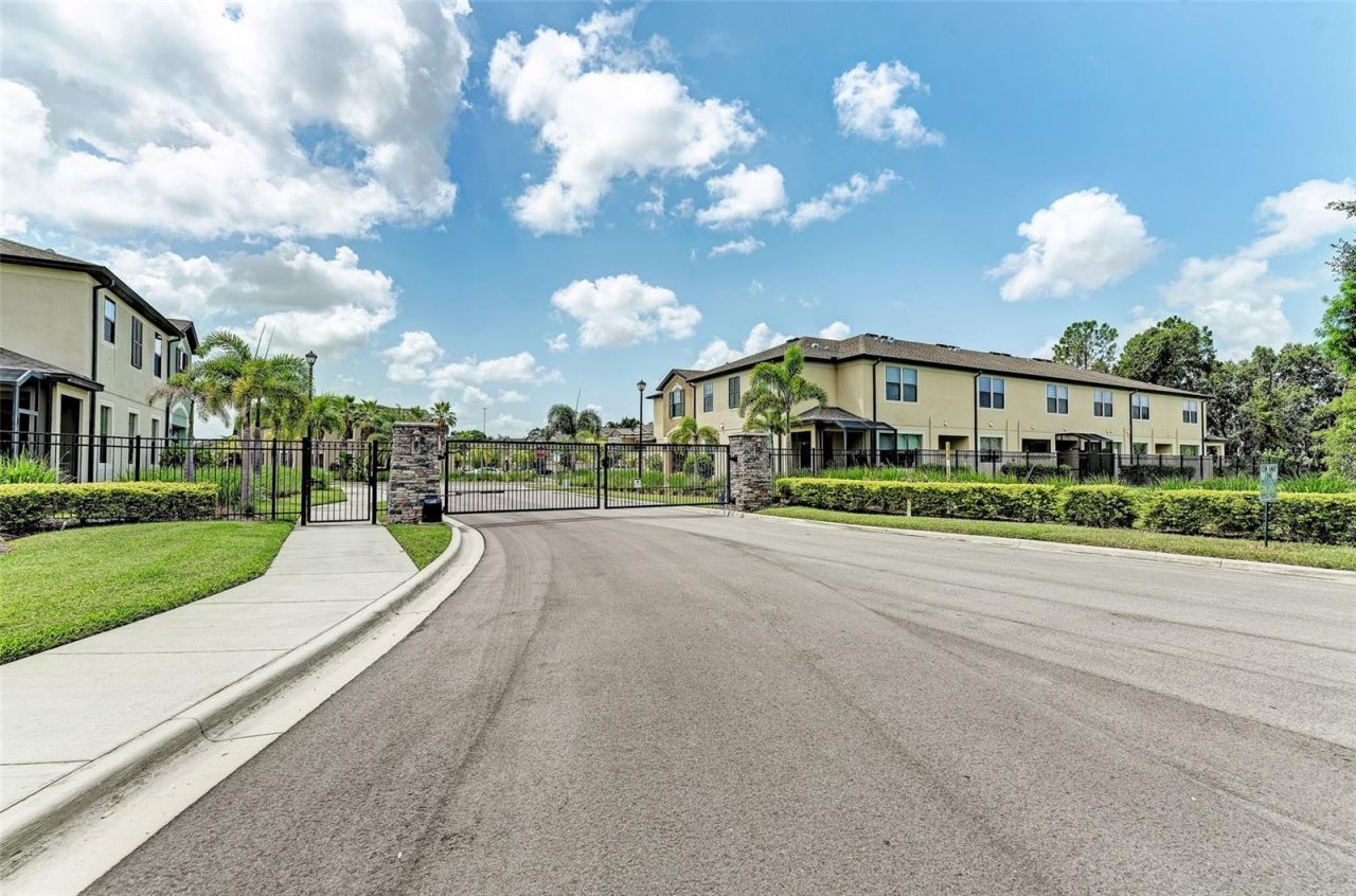 5167 78th St Circle E, Bradenton, FL 34203 Photo