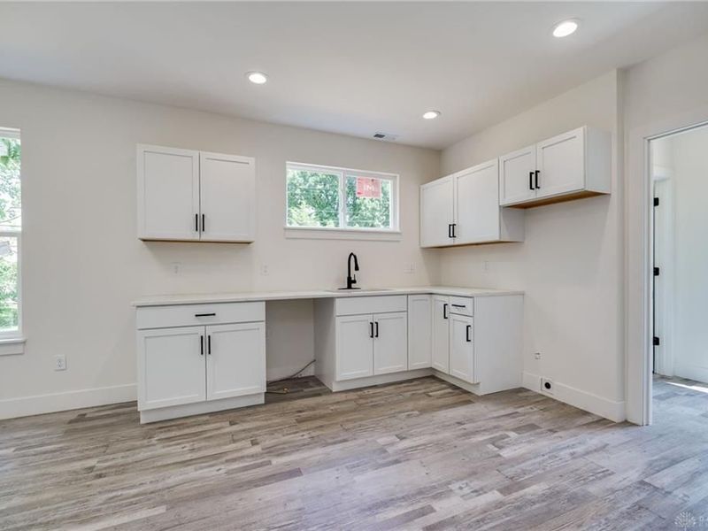 4253 Pleasant View Avenue, Dayton, OH 45420 Photo 10