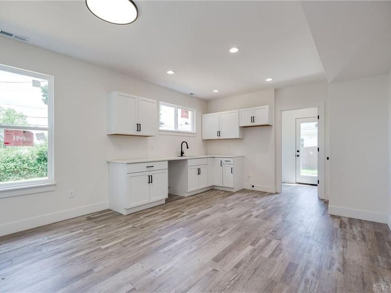 4253 Pleasant View Avenue, Dayton, OH 45420 Photo 9