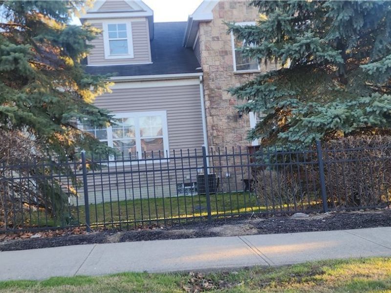 11567 Sunny Drive, Warrensville Heights, OH 44128 Photo 3