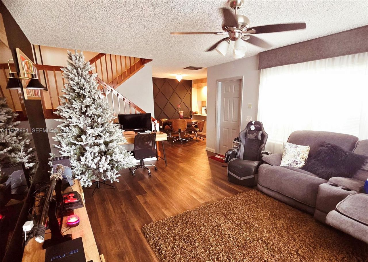 1931 Hartford Ct , Unit 21C, West Palm Beach, FL 33409 Photo