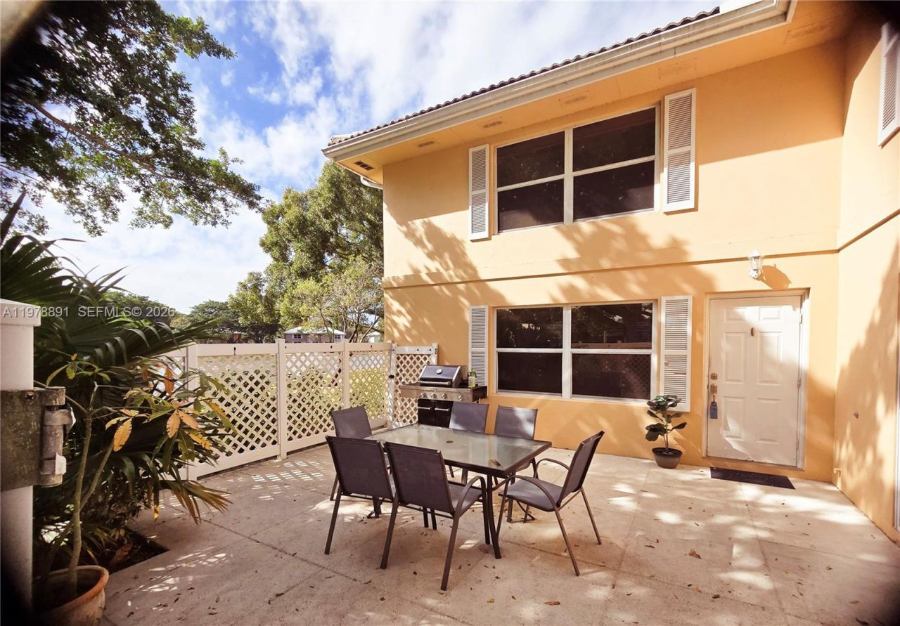 1931 Hartford Ct , Unit 21C, West Palm Beach, FL 33409 Photo