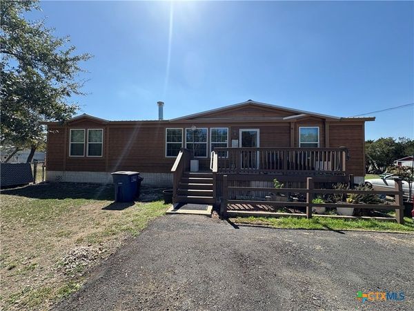 371 Moosehead Road , Spring Branch, TX 78070