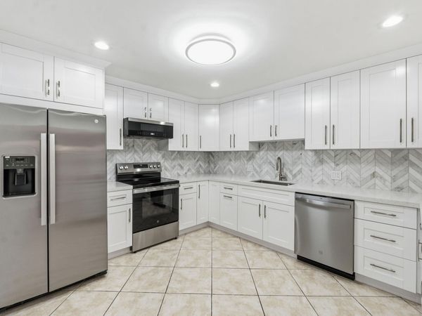 3379 NW 63rd Street, Fort Lauderdale, FL 33309