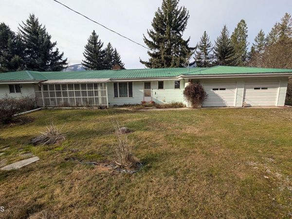 3176 Porthill Loop, Bonners Ferry, ID 83805