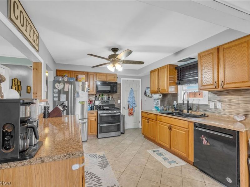 7206 Meadow Lane, Parma, OH 44134 Photo 16