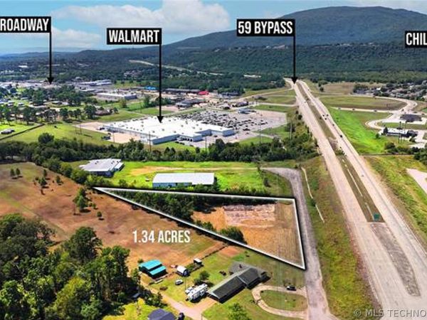 292nd Street, Poteau, OK 74953