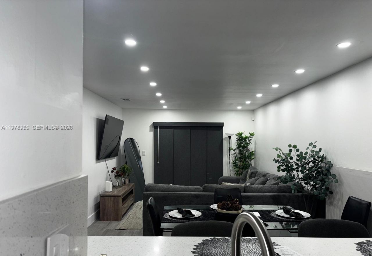 8036 NW 41st Ct , Unit 8036, Sunrise, FL 33351 Photo