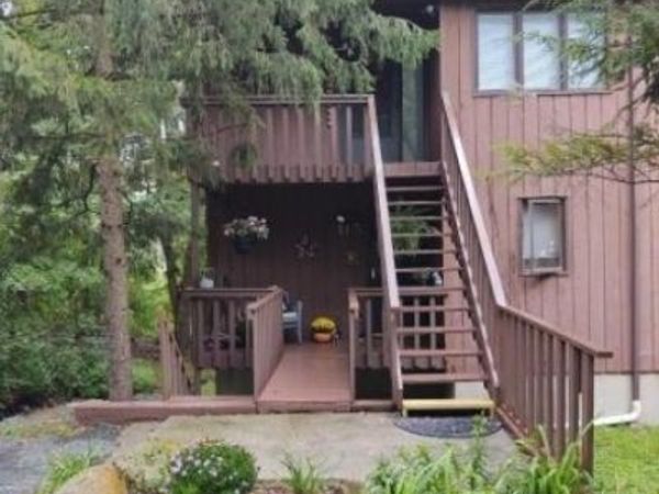 5 VILLAGE WAY, Vernon, NJ 07462