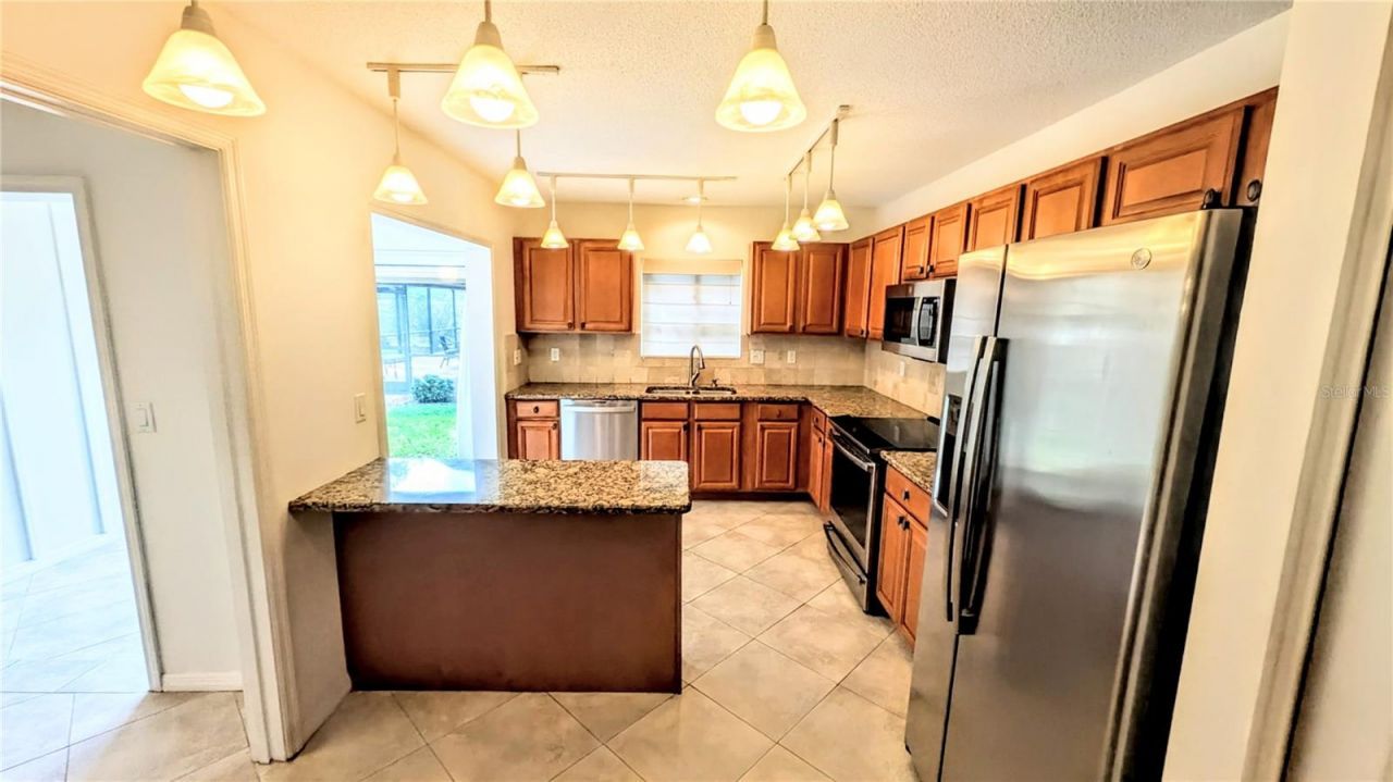 7805 Pine Trace Drive, Unit 18, Sarasota, FL 34243 Photo