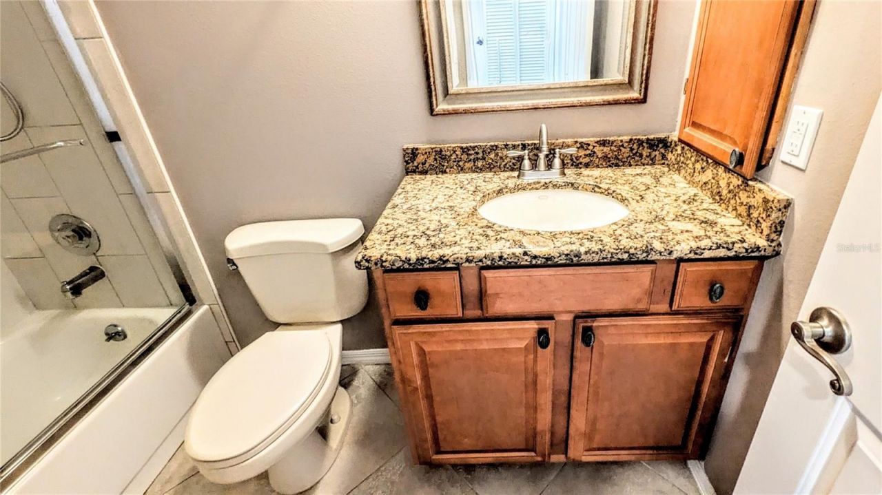 7805 Pine Trace Drive, Unit 18, Sarasota, FL 34243 Photo