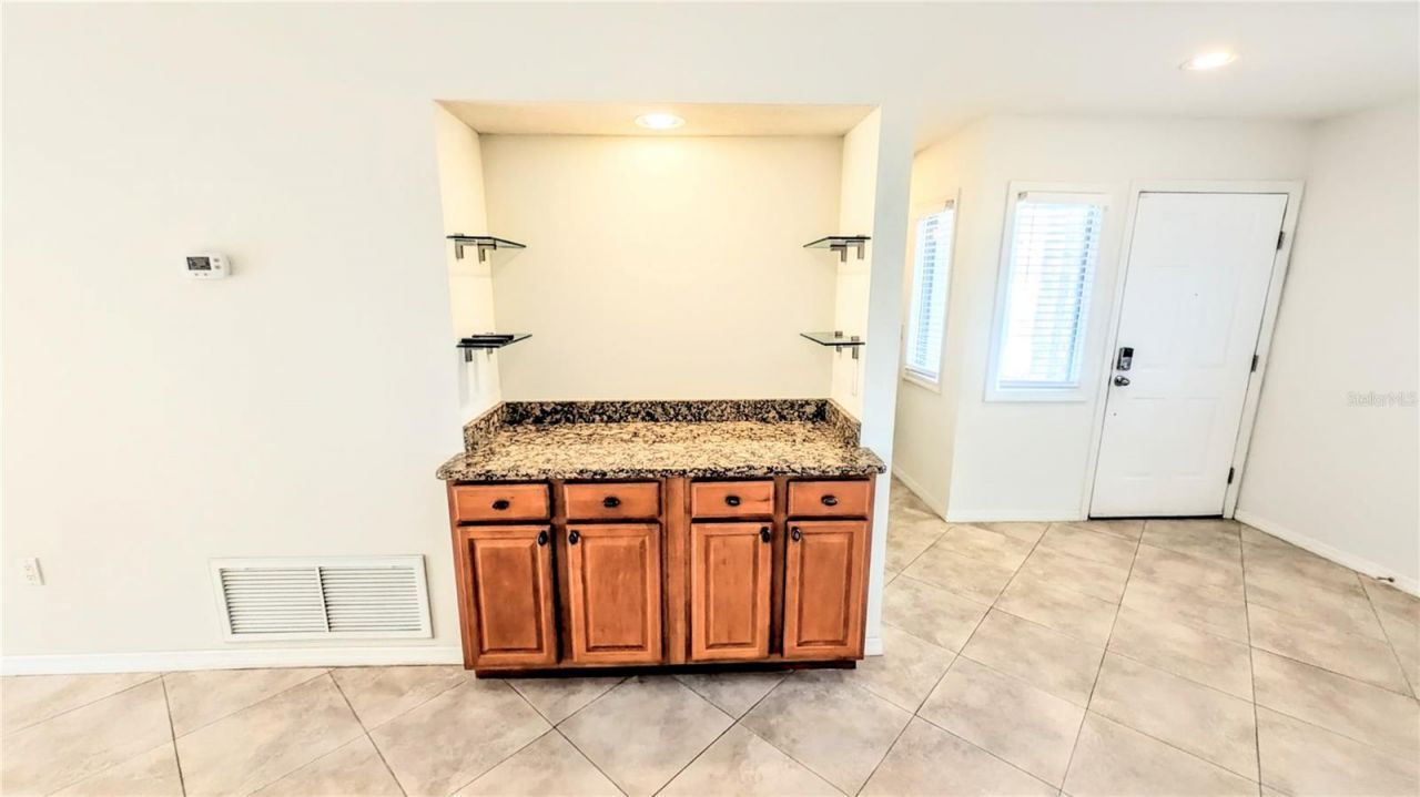 7805 Pine Trace Drive, Unit 18, Sarasota, FL 34243 Photo