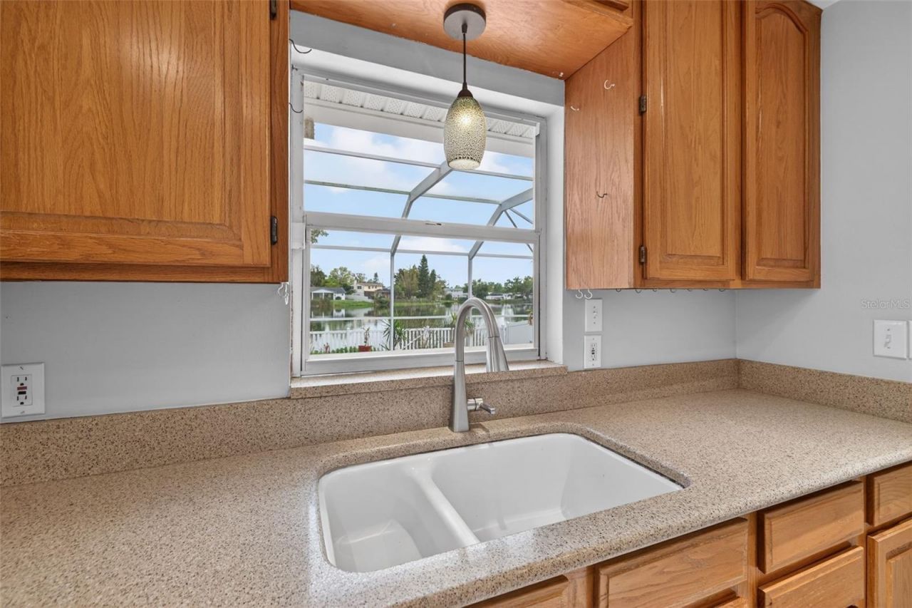 1414 85th Avenue N, Saint Petersburg, FL 33702 Photo