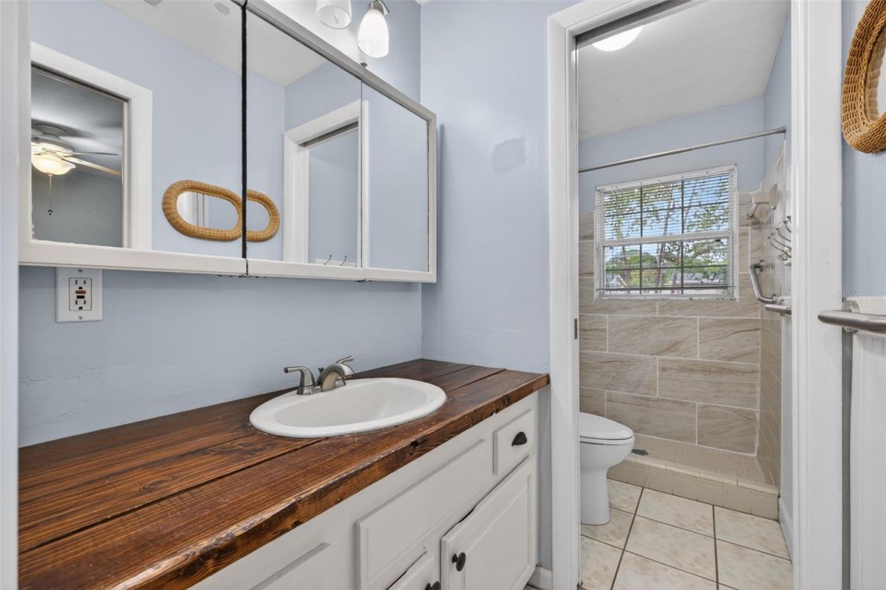 1414 85th Avenue N, Saint Petersburg, FL 33702 Photo