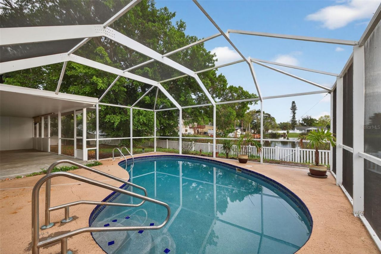 1414 85th Avenue N, Saint Petersburg, FL 33702 Photo