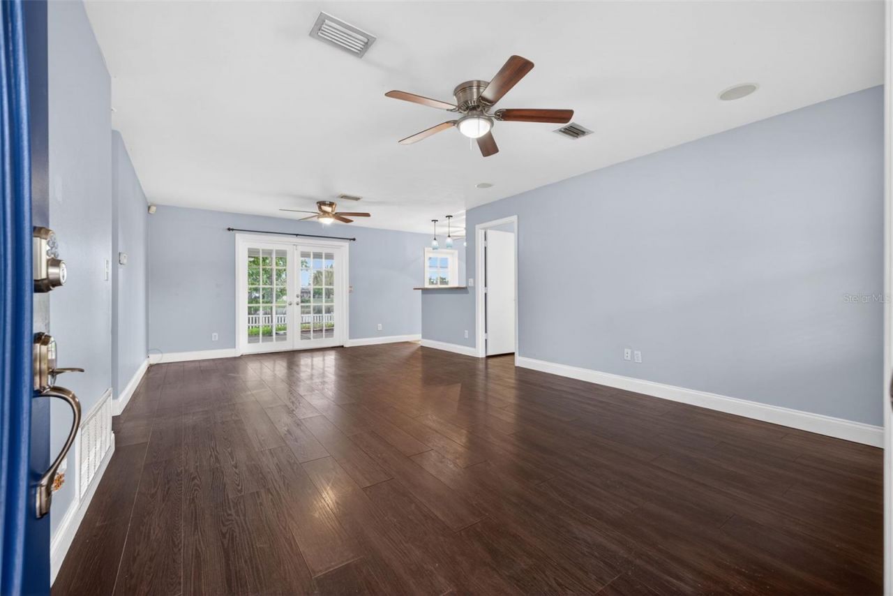 1414 85th Avenue N, Saint Petersburg, FL 33702 Photo