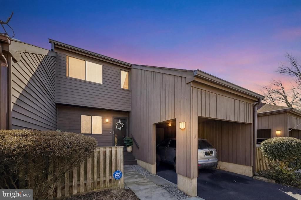 6 Rebecca Court, Trenton, NJ 08628 Main Photo