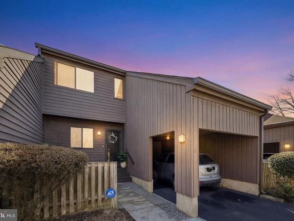 6 REBECCA COURT, TRENTON, NJ 08628