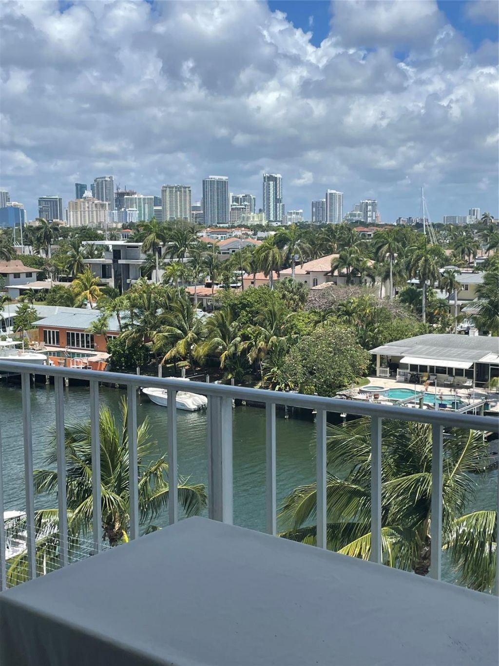 1731 SE 15th Street, Unit 606, Fort Lauderdale, FL 33316 Photo