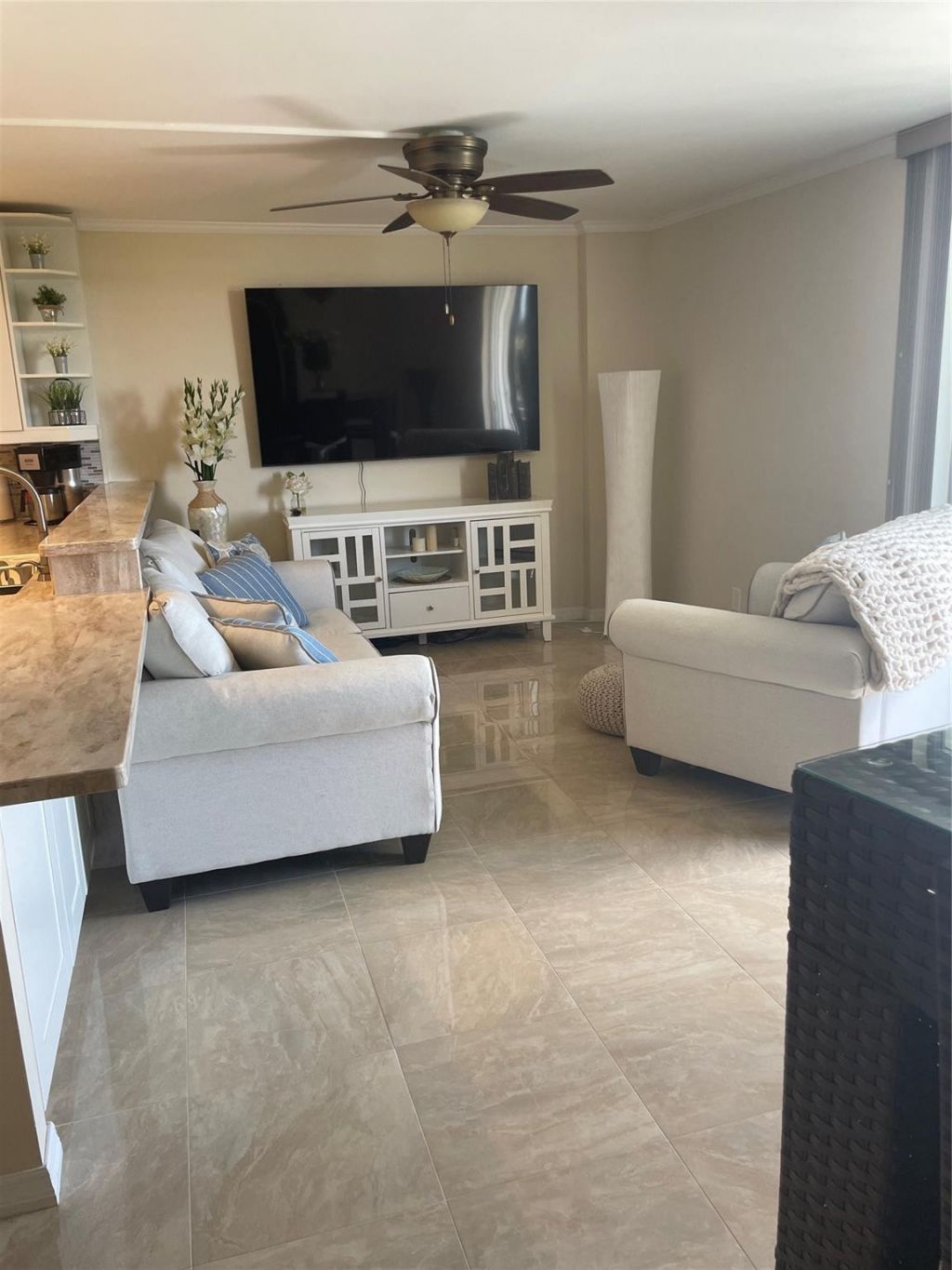 1731 SE 15th Street, Unit 606, Fort Lauderdale, FL 33316 Photo