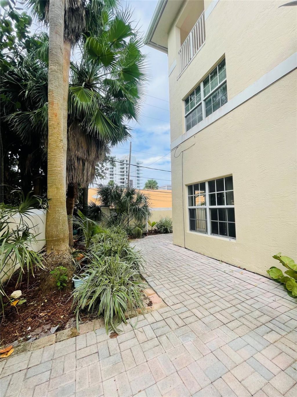 2605 Bay Drive, Pompano Beach, FL 33062 Photo