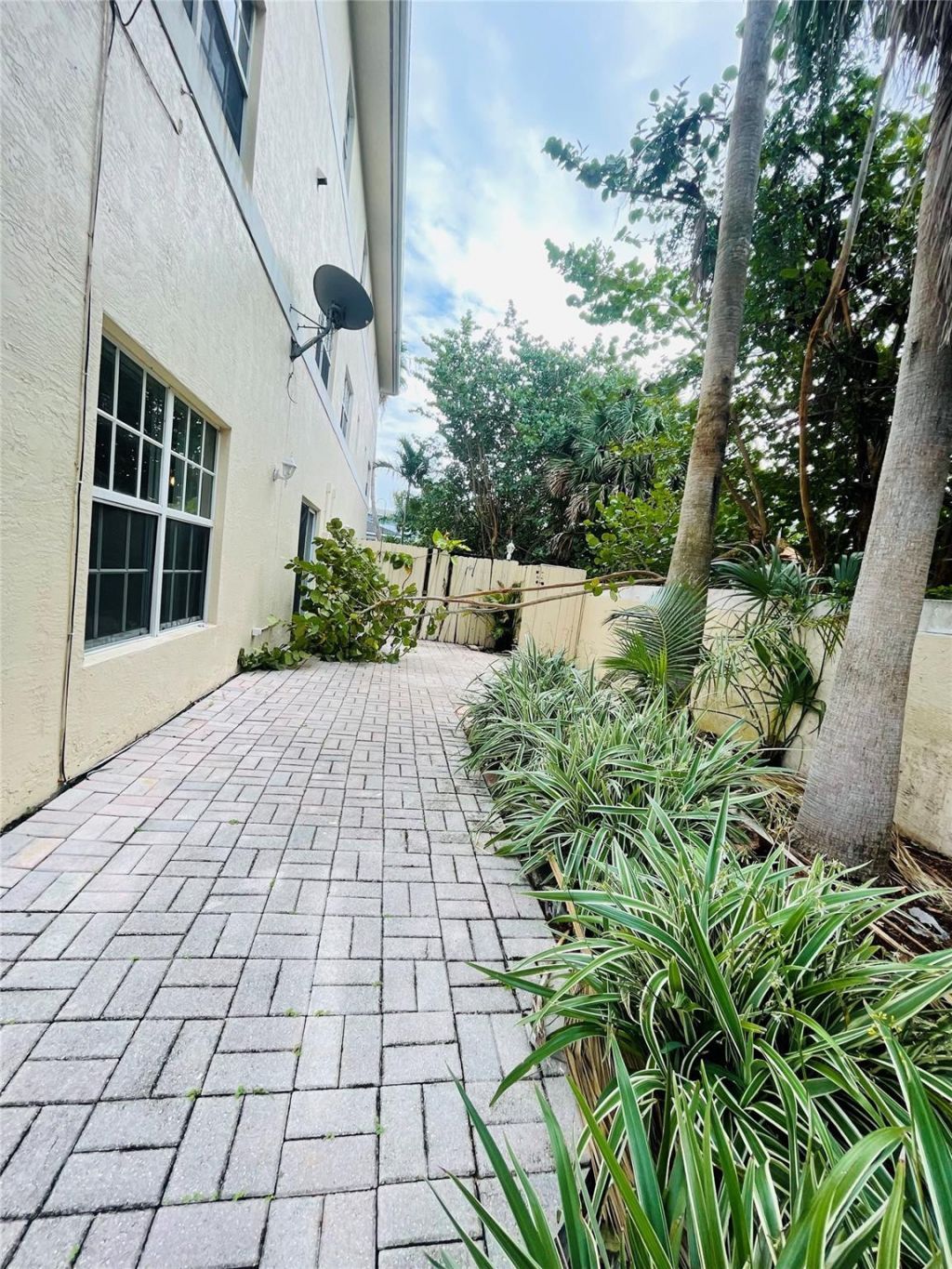 2605 Bay Drive, Pompano Beach, FL 33062 Photo