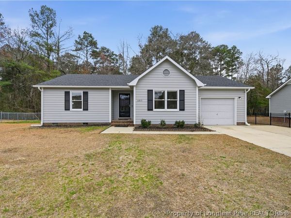 6813 Foxton Court, Fayetteville, NC 28304