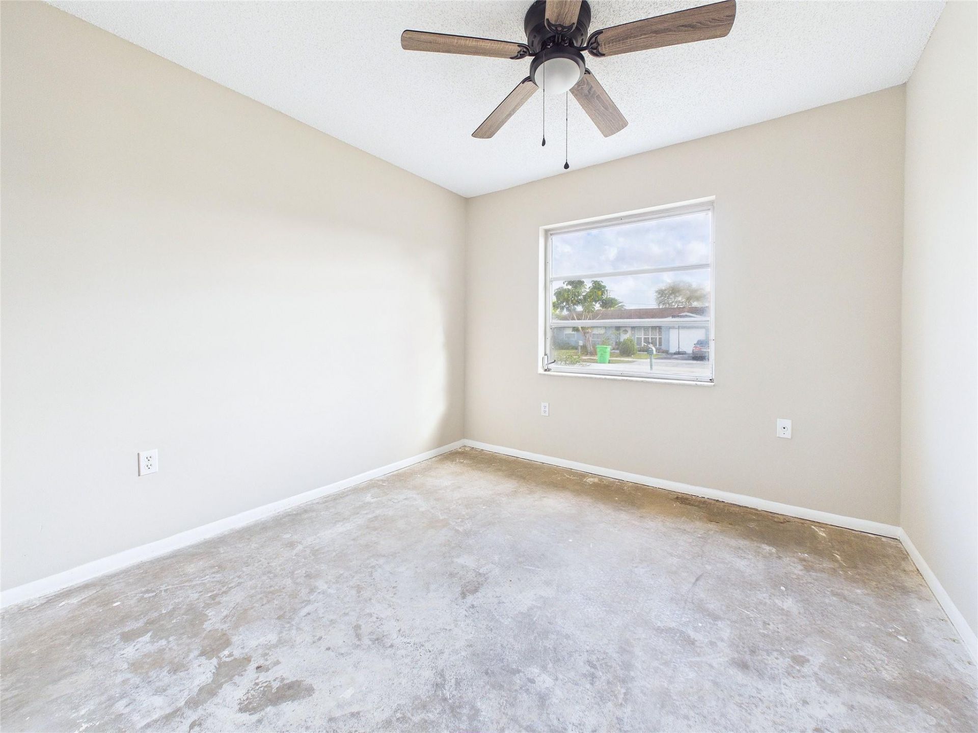 11351 NW 39th Place, Sunrise, FL 33323 Photo