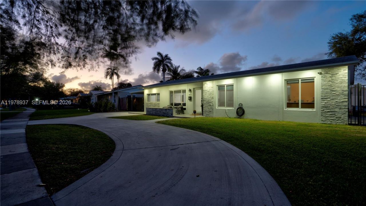 9311 Sterling Dr, Cutler Bay, FL 33157 Photo